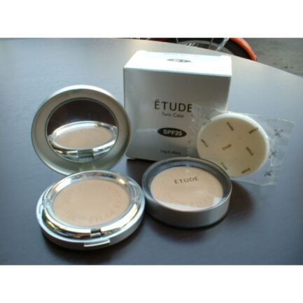 Etude Twin Cake Made In Korea in Pakistan